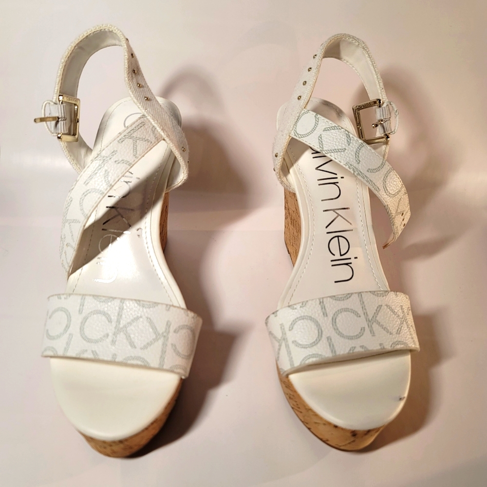 CALVIN KLEIN sandals wadge plataform  6.5